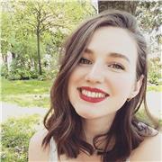 Etudiante titulaire d'une licence d'anglais, ayant vécu à Dublin (Irlande), donne cours d'anglais dans le 92 et 78 (Versailles principalement)